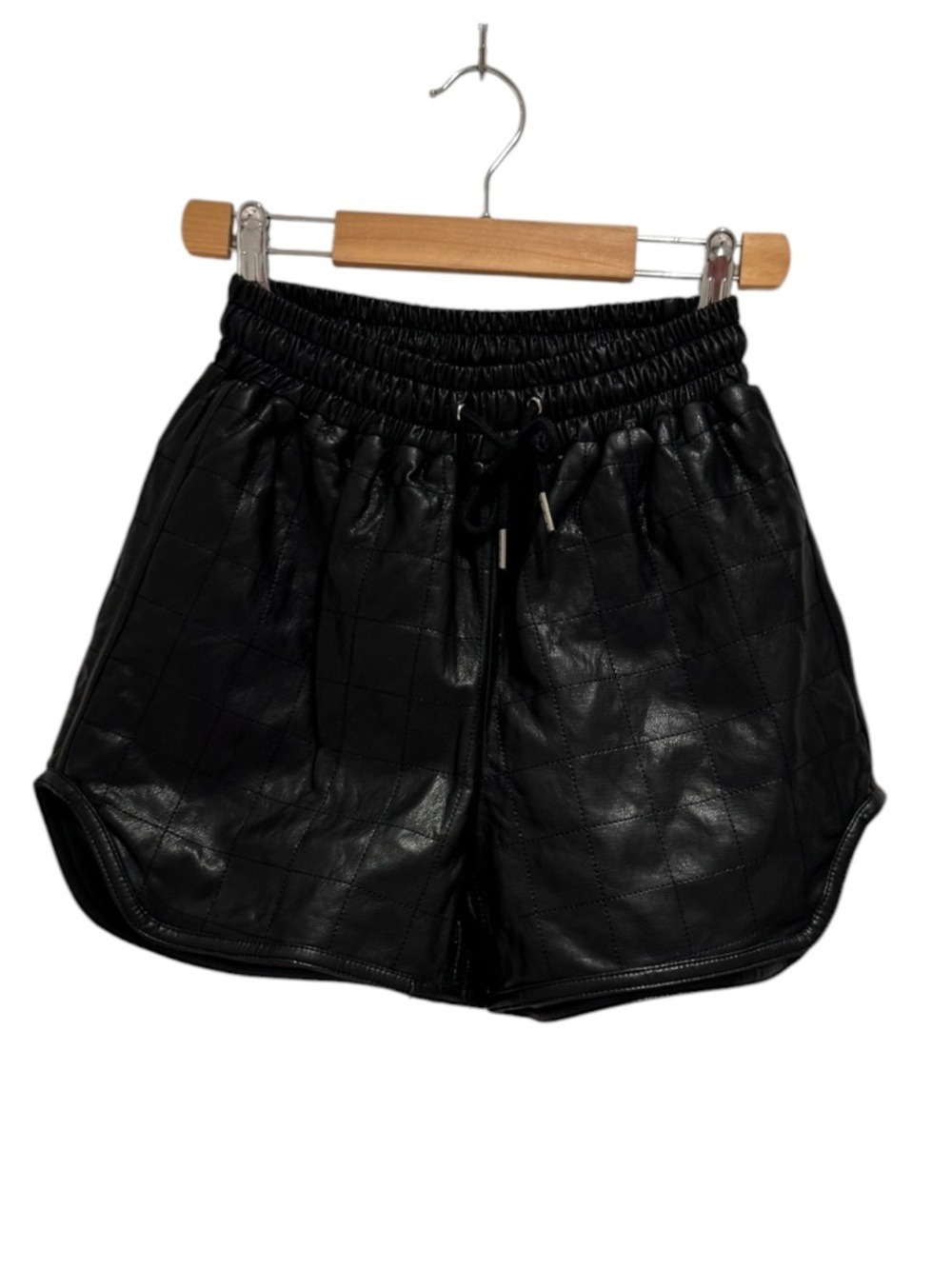 THE FRANKIE SHOP black faux leather quilted high-waist shorts - size small
